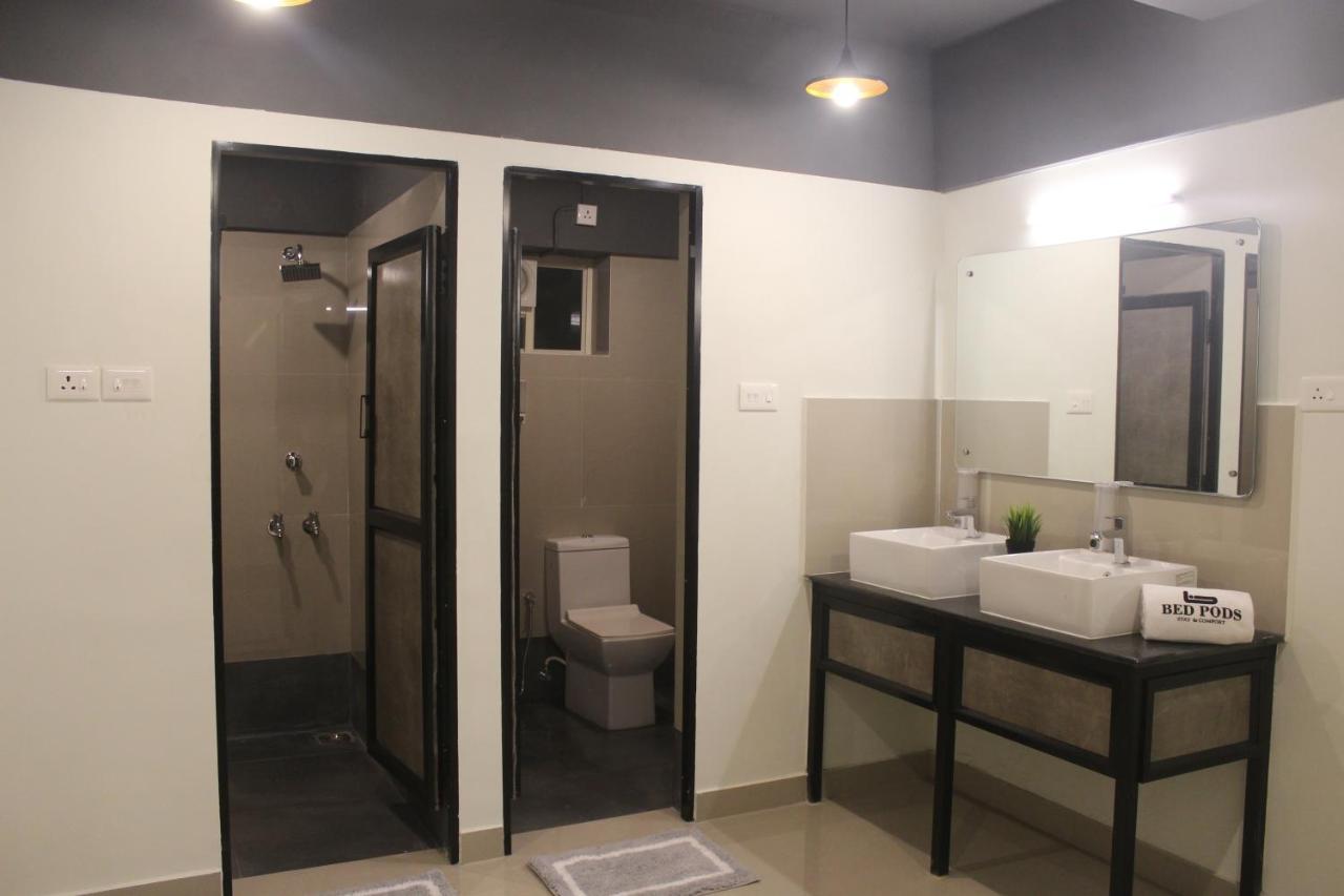 Auberge de jeunesse Bed Pods à Thiruvananthapuram Extérieur photo