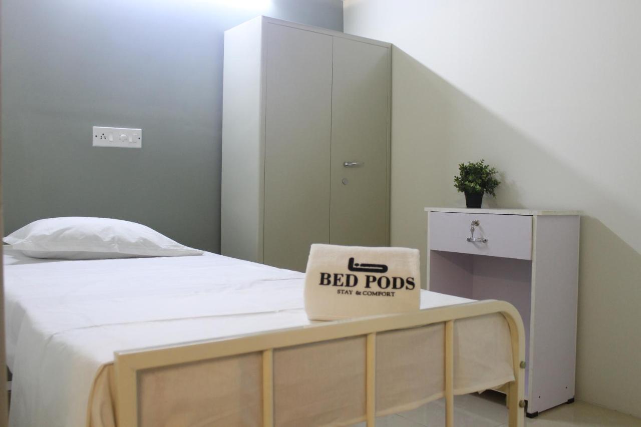 Auberge de jeunesse Bed Pods à Thiruvananthapuram Extérieur photo
